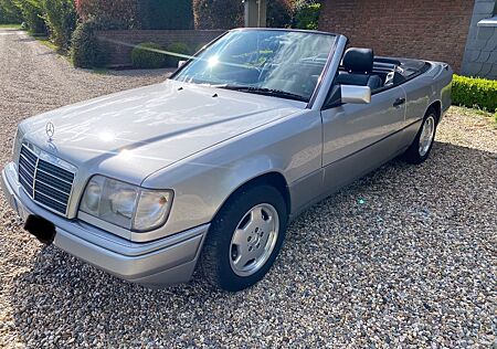 Mercedes-Benz 200 E Aut.,Leder, Sitzhz.,AHK, H-Kennz.