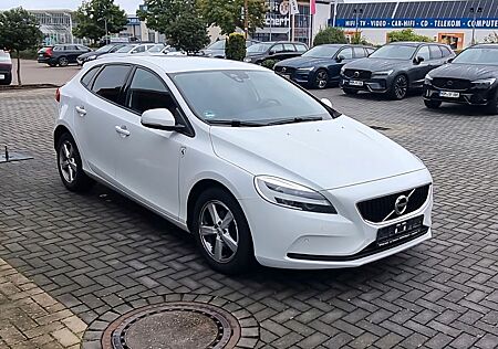 Volvo V40 D2 -