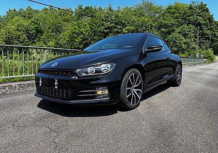 VW Scirocco Volkswagen 2.0TDI BlueMotion Deep Black Perleffekt
