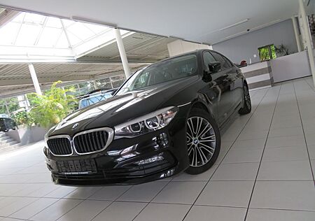 BMW 520 i Leder Navi LED SHZ PDC Kamera