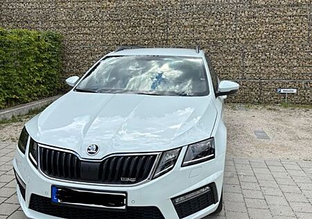 Skoda Octavia 2.0 TDI DSG RS Combi RS