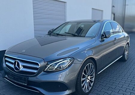 Mercedes-Benz E 220 E220d Limousine