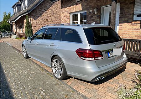 Mercedes-Benz E 350 BlueTEC T AMG Line 9 gang