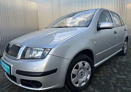 Skoda Fabia 1.2 Classic wenig KM TÜV neu Top Zustand