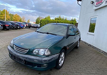 Toyota Avensis 2.0 Liftback 5.türig Klimaanlage ALU