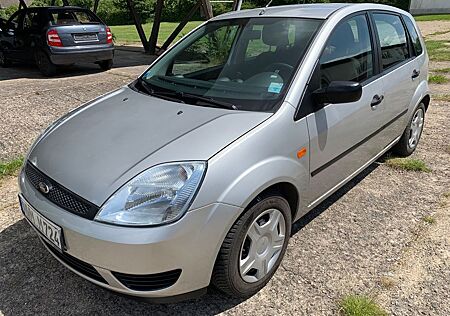Ford Fiesta V*1,3*TÜV NEU*KLIMA*SERVICE NEU