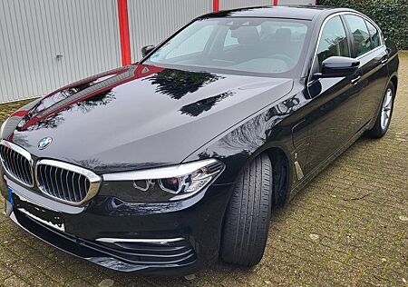 BMW 530e iPerformance - 1. Hand, Business Paket