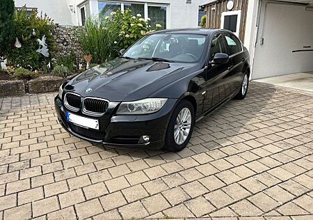 BMW 320i -