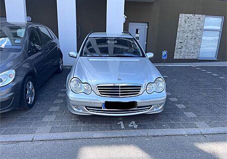 Mercedes-Benz C 200 KOMPRESSOR T AVANTGARDE Avantgarde