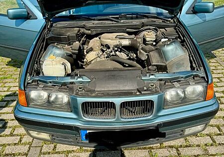 BMW 318i