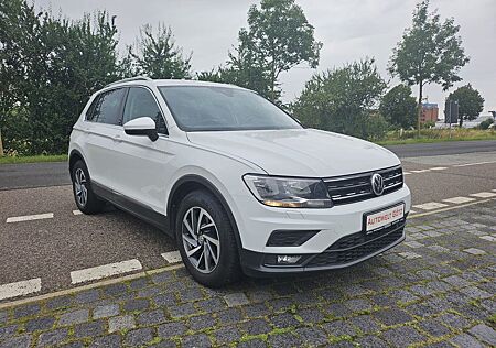 VW Tiguan Volkswagen 2.0TDI Sound*Navi*ACC*Klima*Allwetter*AHK