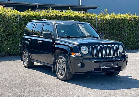 Jeep Patriot Sport 2.0 CRD 1 Hand TÜV + INSPEK NEU !!