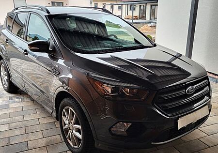 Ford Kuga 2,0 TDCi 4x2 110kW ST-Line ST-Line