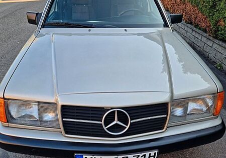 Mercedes-Benz 190 E - Oldtimer / Automatik / Klimaanlage