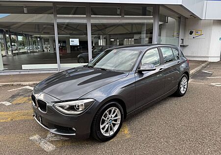 BMW 116i - NAVI/XENON/TEMPOMAT/LEDER/PDC/AUTOMATIK