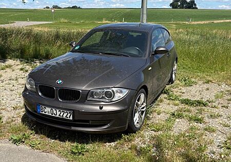 BMW 118i -