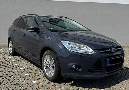 Ford Focus 1.6 Trend* 1HAND / TÜV & Service Neu
