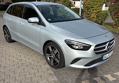 Mercedes-Benz B 180 d - Progressive