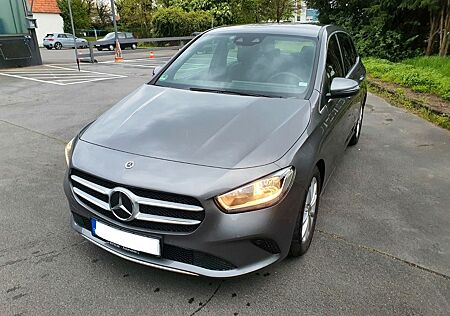 Mercedes-Benz B 180 - Wenig Kilometer