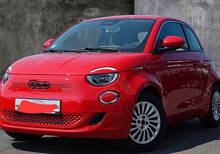 Fiat 500 (RED) Limousine 23,8 kWh (RED)