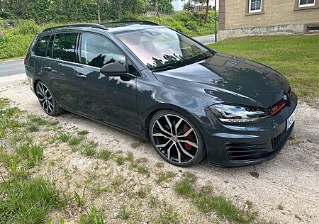 VW Golf Volkswagen 2.0 TDI DSG BMT Highline Variant Highline