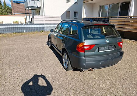 BMW X3 Baureihe 3.0i