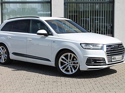 Audi SQ7 4.0 TDI quattro*AHK*LED*NACHT*ACC*STH