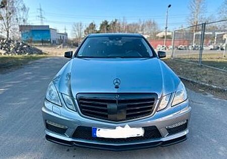 Mercedes-Benz E 500 AMG Paket