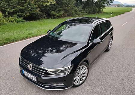 VW Passat Variant Volkswagen 2.0 TSI OPF DSG 4MOTION Elega...