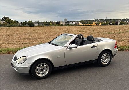 Mercedes-Benz SLK 200 - Cabrio - TÜV 4/27 - Rostfrei
