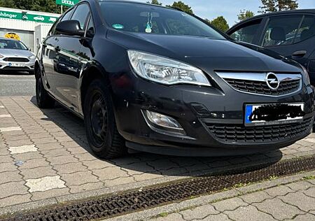 Opel Astra J