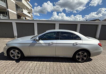 Mercedes-Benz E 200 E 200d AVANTGARDE Autom. AVANTGARDE