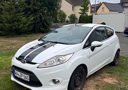 Ford Fiesta 1,4 Titanium TÜV bis 10/26