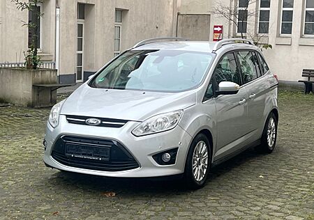 Ford Grand C-Max Titanium