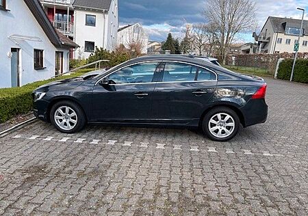 Volvo S60 D4