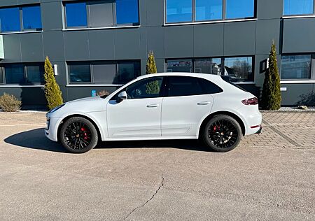 Porsche Macan GTS