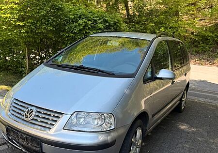 VW Sharan Volkswagen 2.0 Comfortline 7 Sitzer