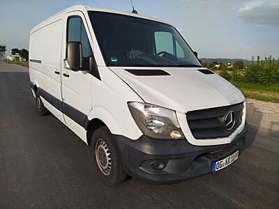 Mercedes-Benz Sprinter 211 D