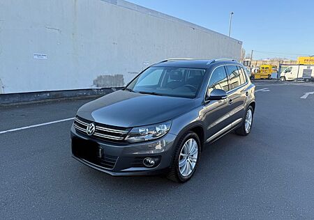 VW Tiguan Volkswagen 1.4 TSI BlueMotion Tec CUP Sport & St...