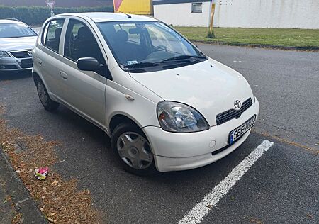 Toyota Yaris 1.0 Sol