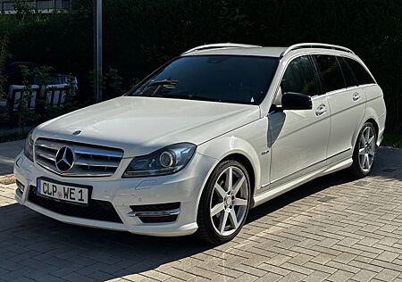 Mercedes-Benz C 220 CDI T AMG-Line *El.Heck/AHK/8-Fach*