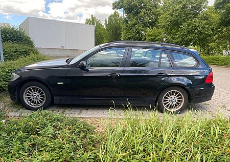BMW 318i touring -