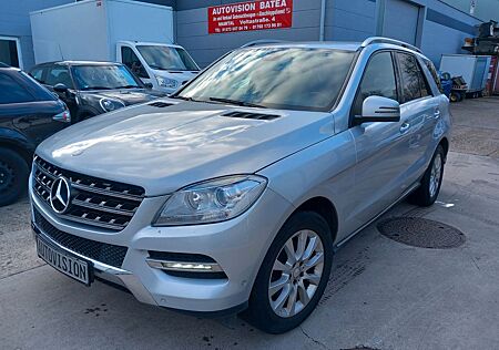 Mercedes-Benz ML 250 BlueTEC 4MATIC,NAVI,LEDER,2xPDC,ALU,KLIMA