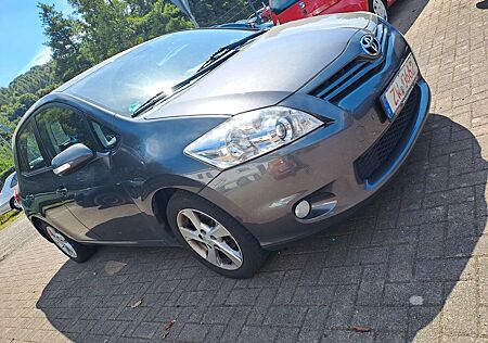 Toyota Auris 1,6-l-Valvematic Life