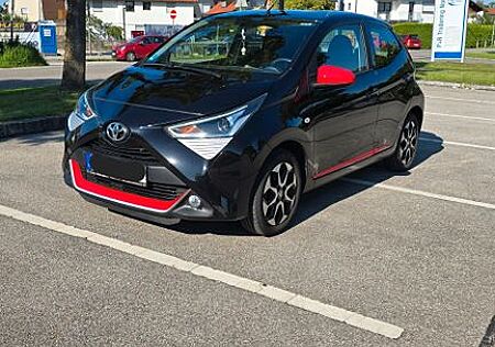Toyota Aygo (X) Aygo (X) x-play club / Carplay / HU neu