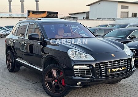 Porsche Cayenne TURBO NAVI+LED+ALCNTRA+BOSE+S.DACH+R.KAM