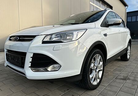 Ford Kuga Titanium 2.0TDCI/ 4WD/NAVI/SHZ/TEMP