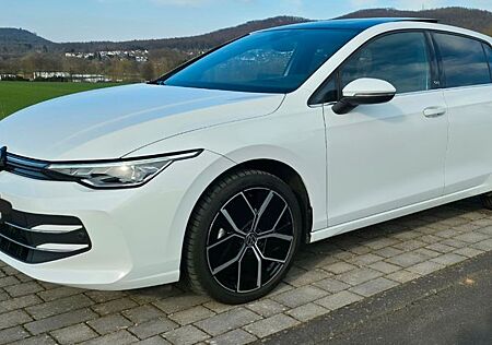 VW Golf Volkswagen EDITION 50 1.5 eTSI DSG, AHK, Panorama, IQ