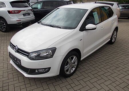 VW Polo Volkswagen V Life