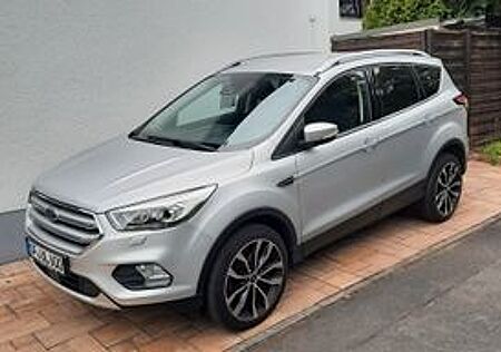 Ford Kuga 1,5 EcoBoost 4x2 110kW COOL & CONNECT C...